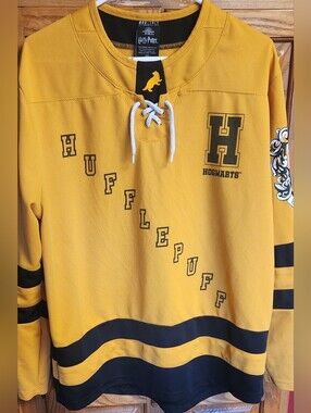HARRY POTTER Hockey Jersey Adult S Small Hufflepuff Seeker BoxLunch Hogwarts #07